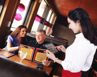 Quy trình phục vụ ăn uống trong nhà hàng, quán ăn – nhân viên cần biết